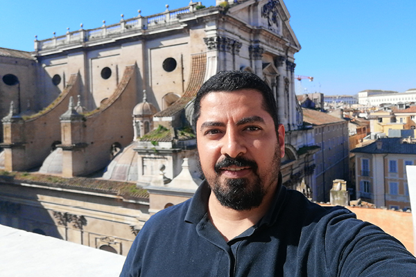 أخبار سيمون دويك من إيطاليا