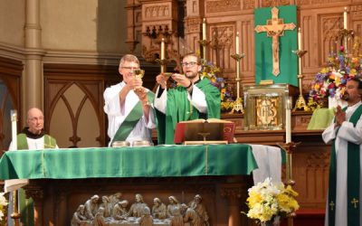 Première messe de Garrett Gundlach