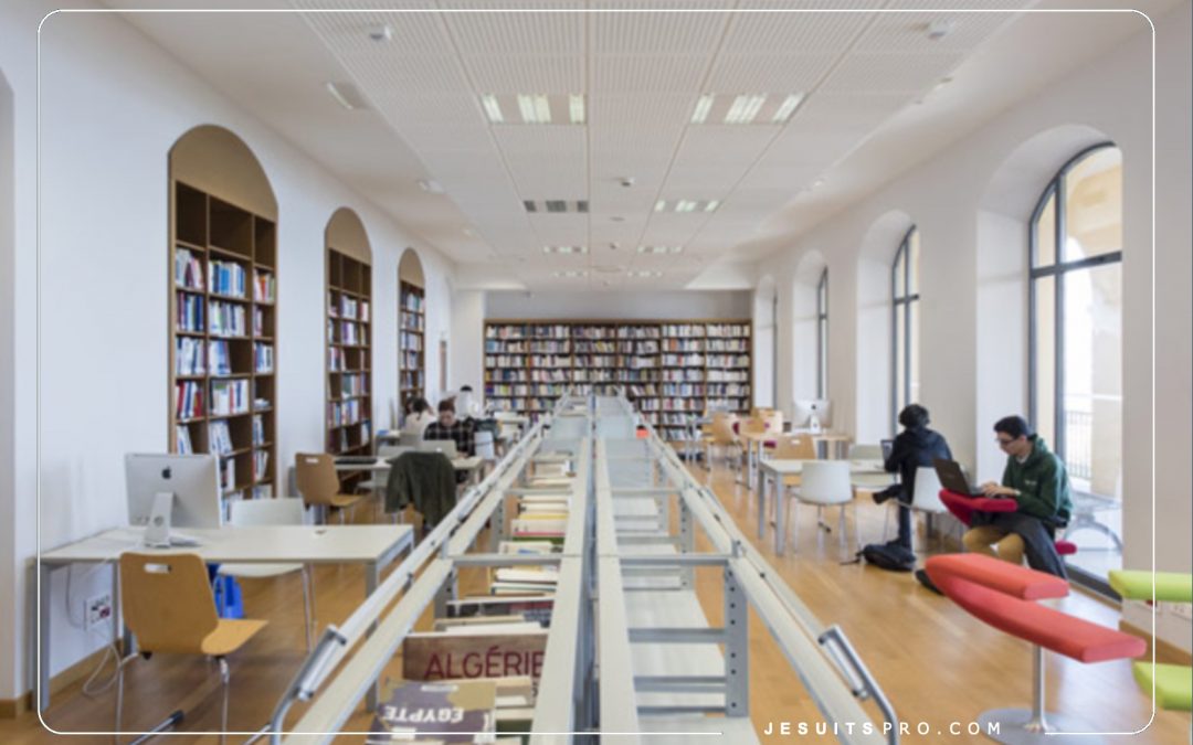 Le Père Gabriel Khairallah, S.J. – Enseigner à Sciences-Po Paris